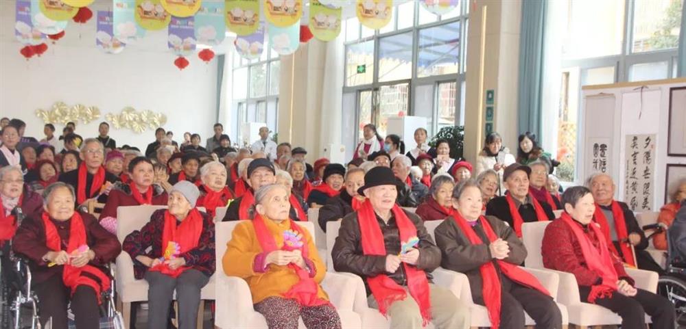 成都亲睦家养老院团年