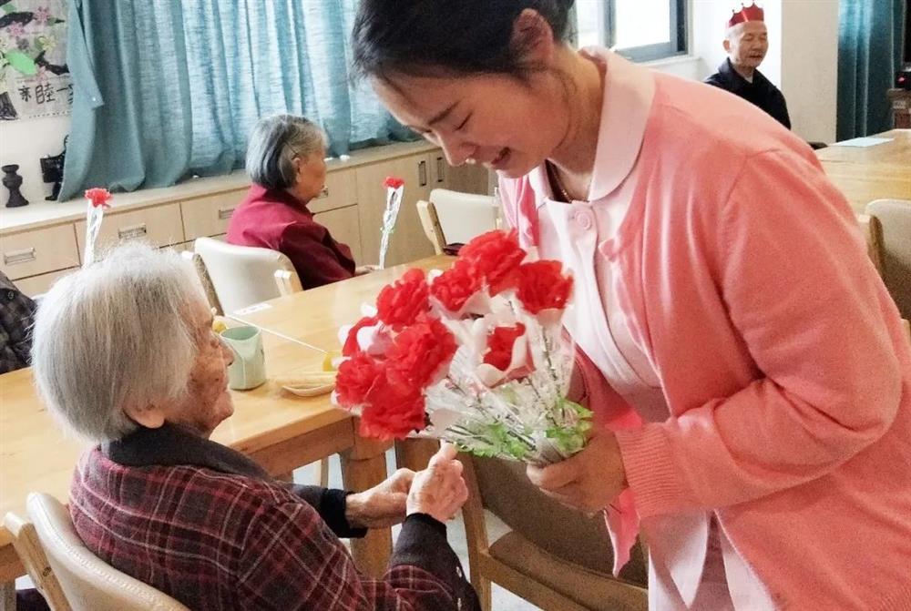 成都温江养老院亲睦家