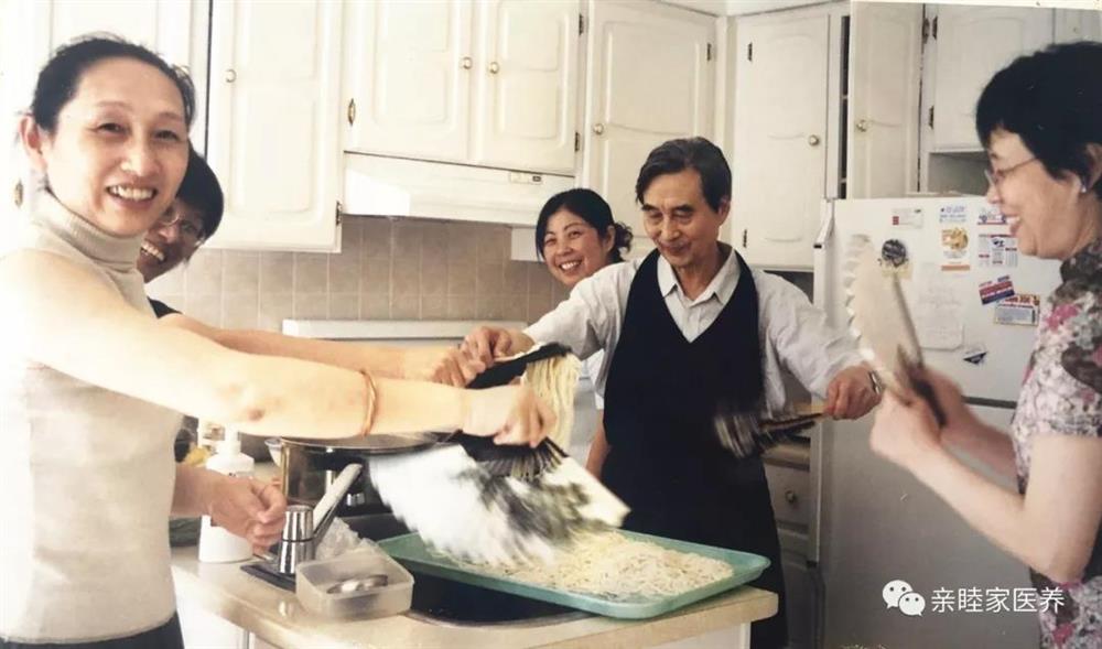 成都养老亲睦家七夕&middot;54年的爱情