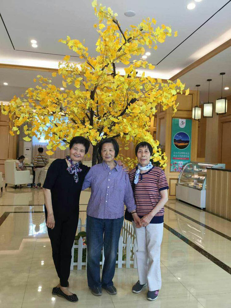 亲睦家大厅合影