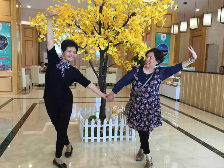 亲睦家大厅合影