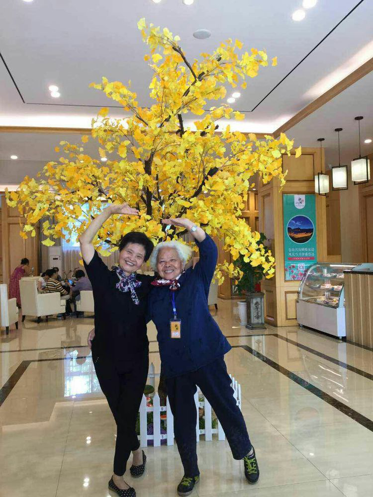 亲睦家大厅合影