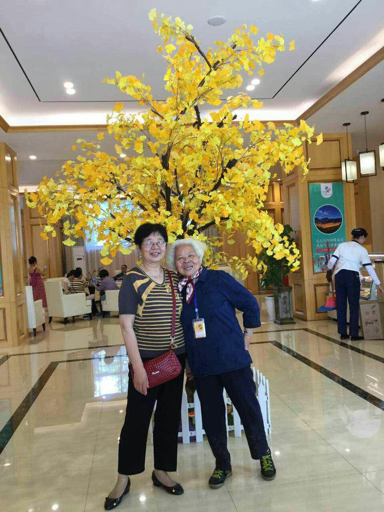 亲睦家大厅合影