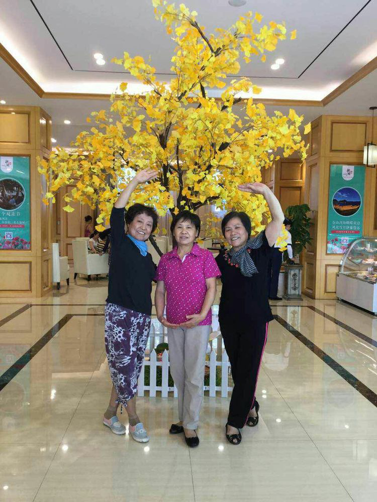 亲睦家大厅合影