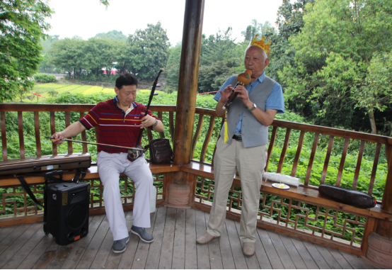 亲睦家成都养老院6月生日会