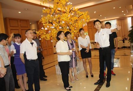 分类图片 亲睦家受到成都市人大常委会领导高度关注！