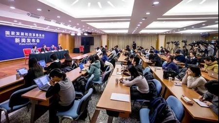 分类图片 10部委联手刺激内需,“适老化改造”、“养老设施提升”赫然在列