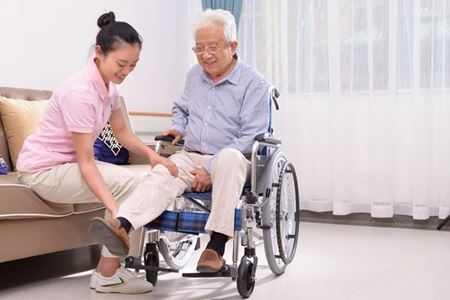 分类图片 成都太婆堪比复联！因患老年痴呆症徒手从15楼爬到5楼