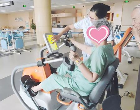 分类图片 成都养老“世界男性健康日”：善待人生，增强体力，健康饮食