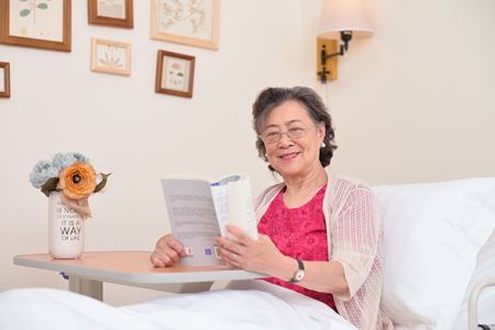 分类图片 成都养老院：如何服务好老人？