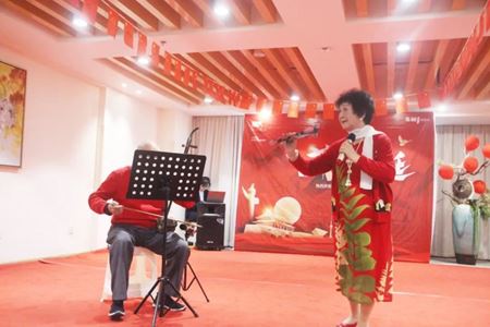 分类图片 亲睦说：如何正确的看待到养老院养老这个问题