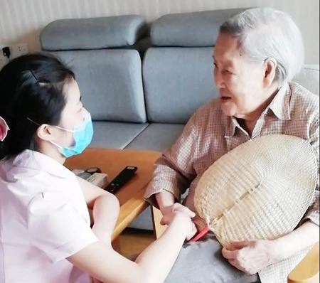 分类图片 “8421”家庭结构下，成都养老该如何选择？