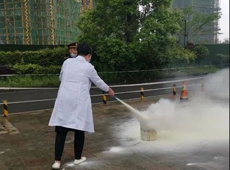 分类图片 安全无小事 防患于未“燃”||亲睦家消防安全知识培训与实操演练